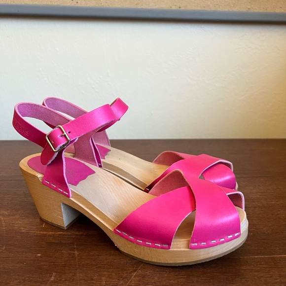 Swedish Hasbeens Mirja Hot Pink Clog Sandals - Picture 2 of 5
